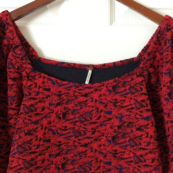 Free People Sunset Textured Puff Sleeve Square Neck Cropped Blouse Red Black S - Picture 2 of 10